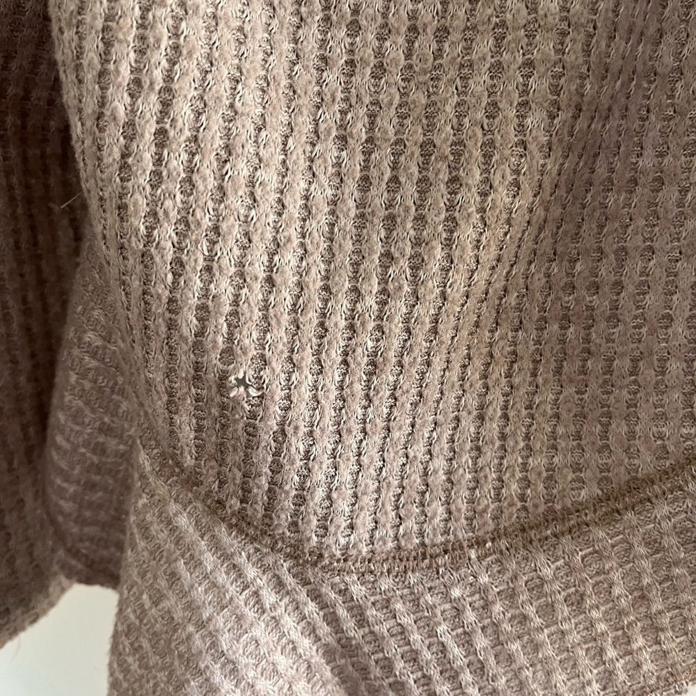 Anthropologie Saturday Sunday Wendy Waffle Knit Tunic Top Women XS Tan Ruffle - Picture 4 of 4